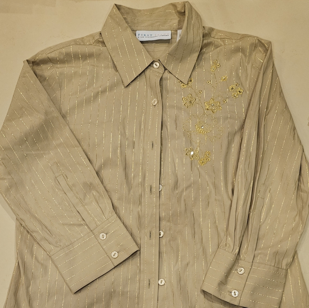 Brand New First Issue Liz Claiborne long sleeve shirt - Picture 1 of 7
